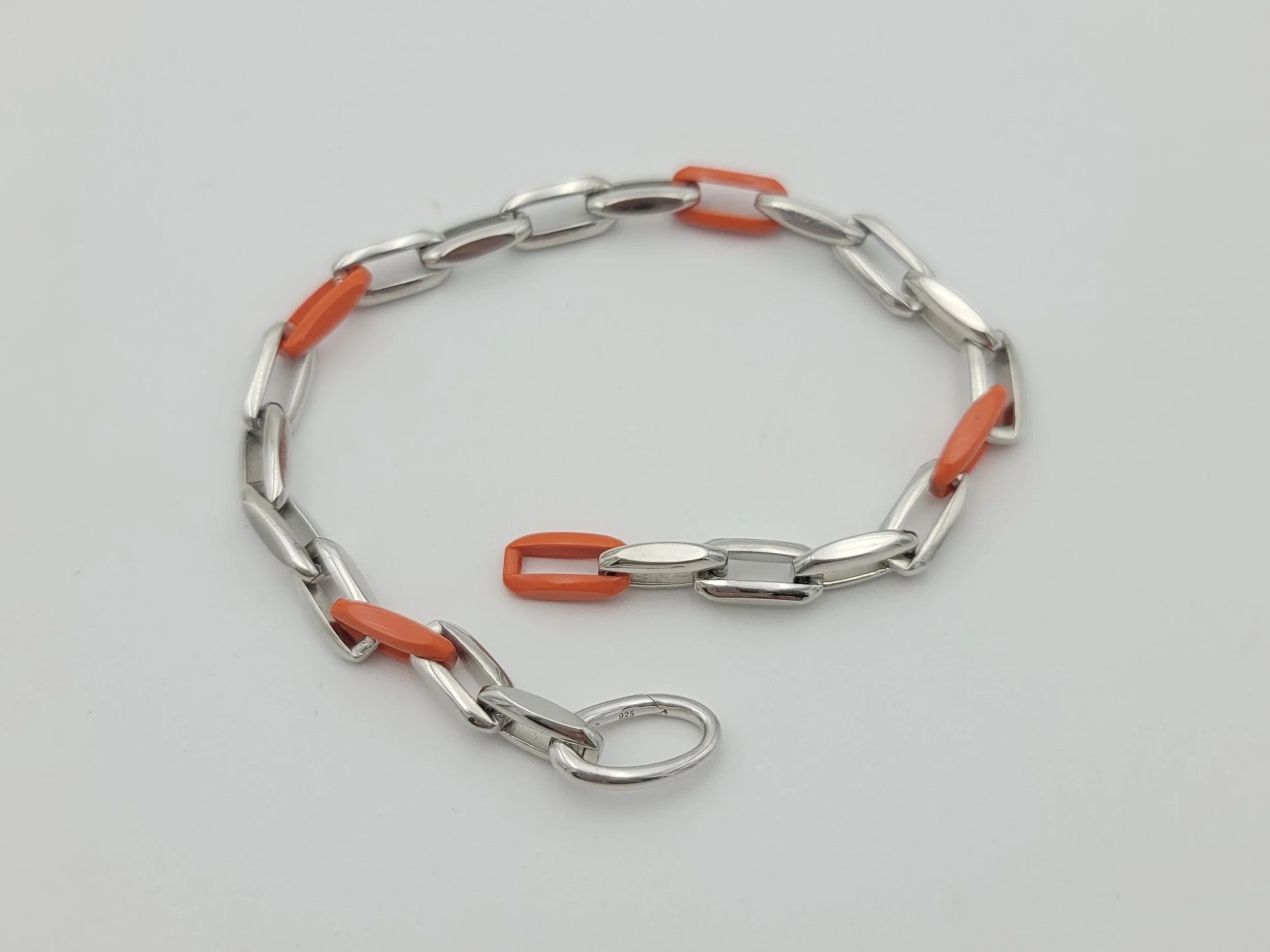Gold chain bracelet sample